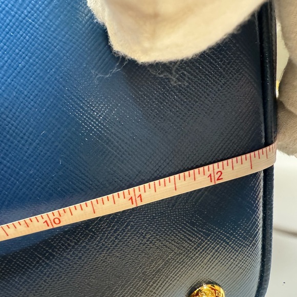 PRADA SAFFIANO LEATHER TOTE BAG WITH STRAP (LARGE) - Picture 7 of 16